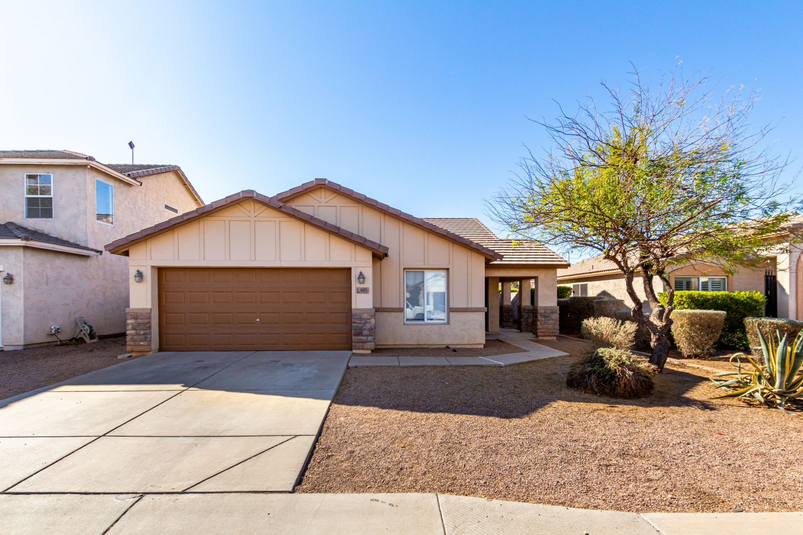 Move-In Ready 3-Bedroom Home in Buckeye – Great Location! – photo 1