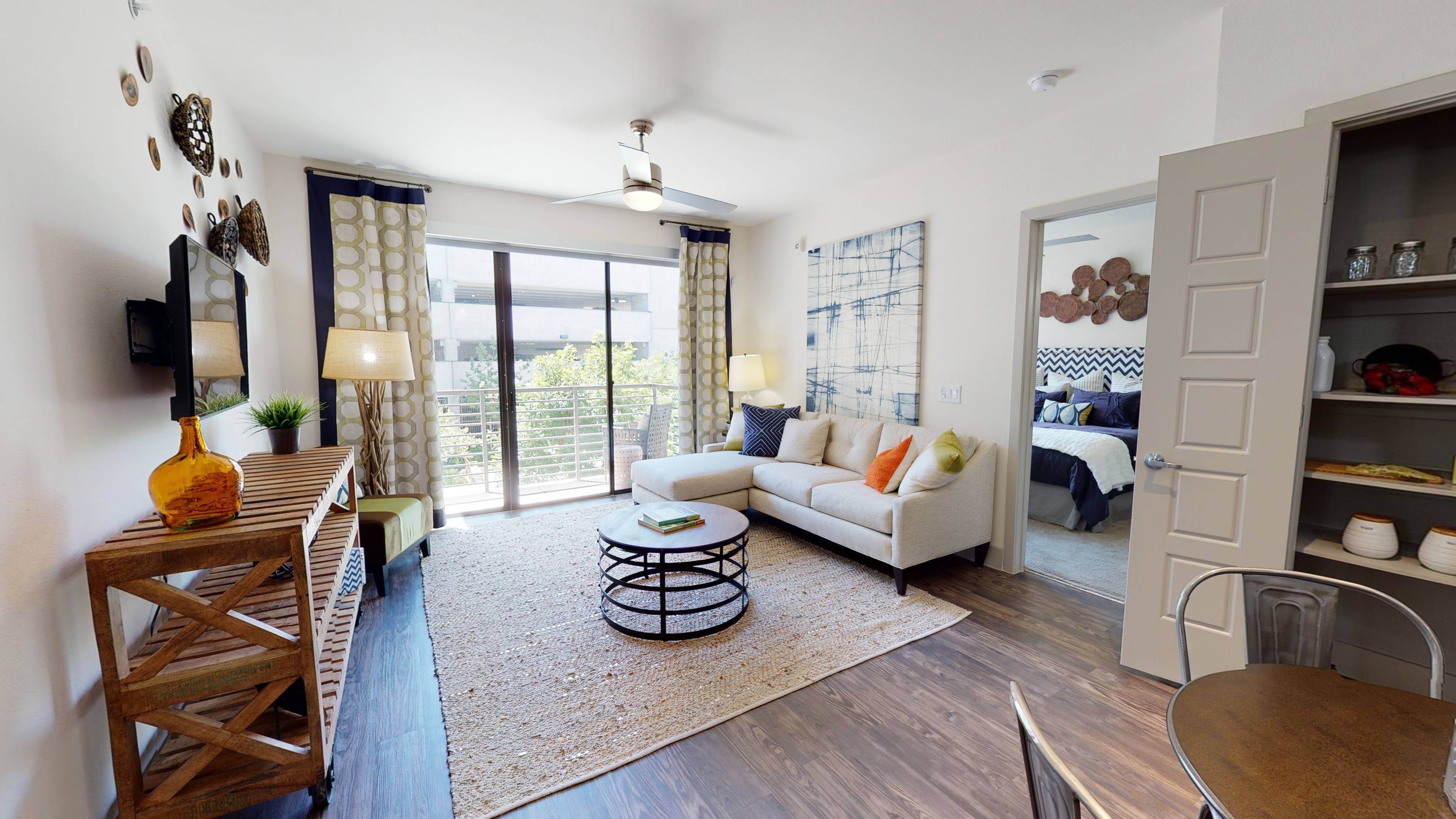 Eleven10 at Farmers Market Apartments – photo 1