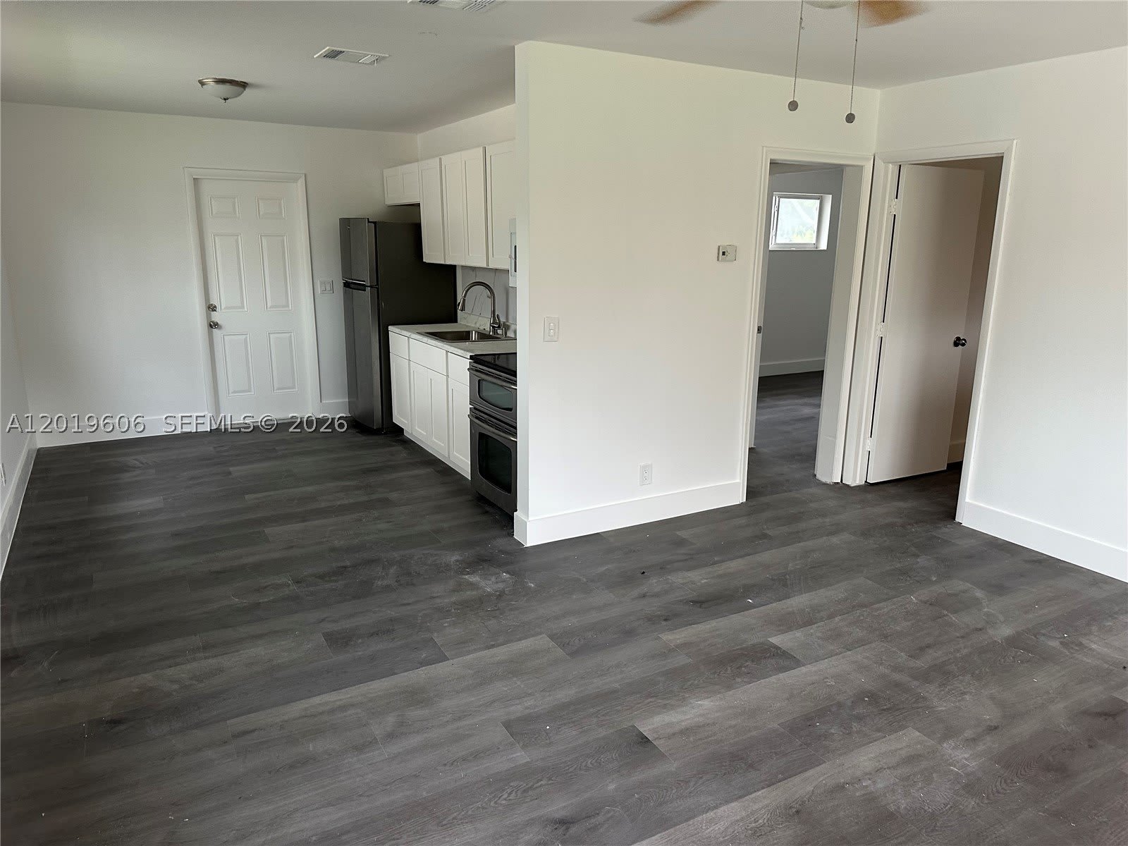 117 Se 2Nd Ave – photo 1