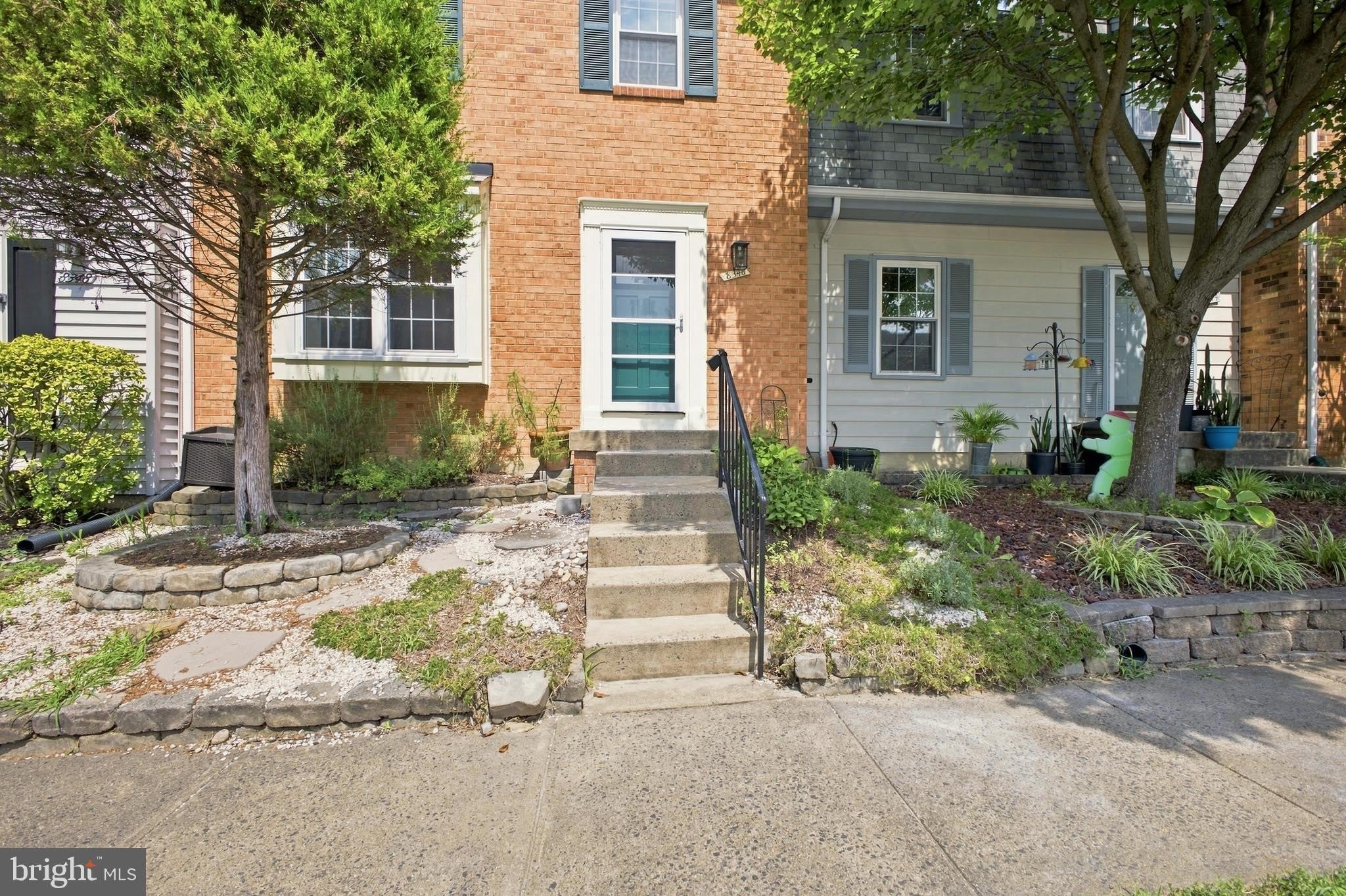 8346 STATIONHOUSE Court – photo 1 of 28