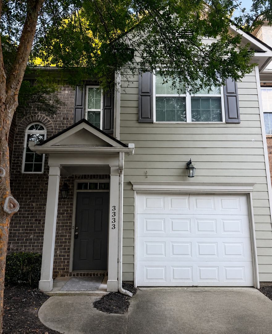 3 Bedroom 2.5 Bath Townhome in Great Location! – photo 1 of 26