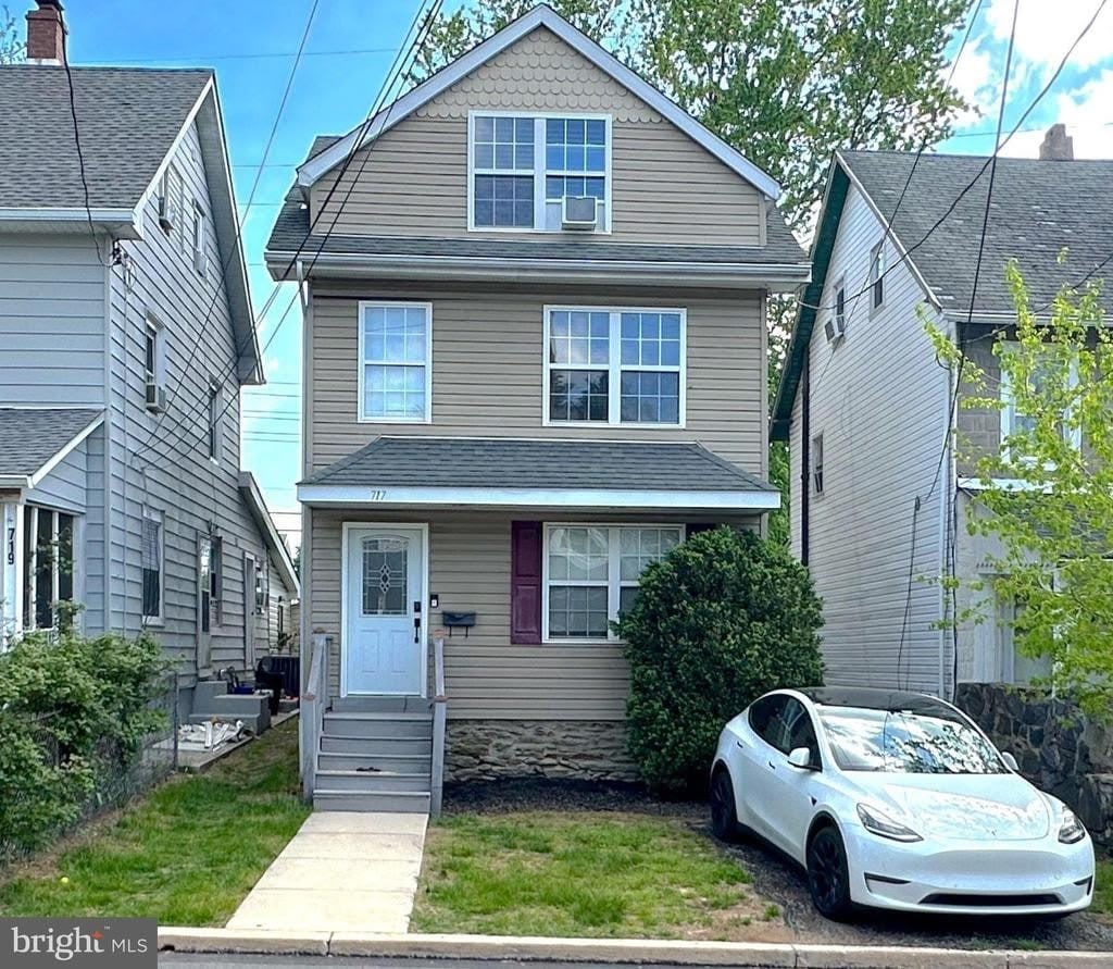717 BROOK STREET – photo 1 of 26