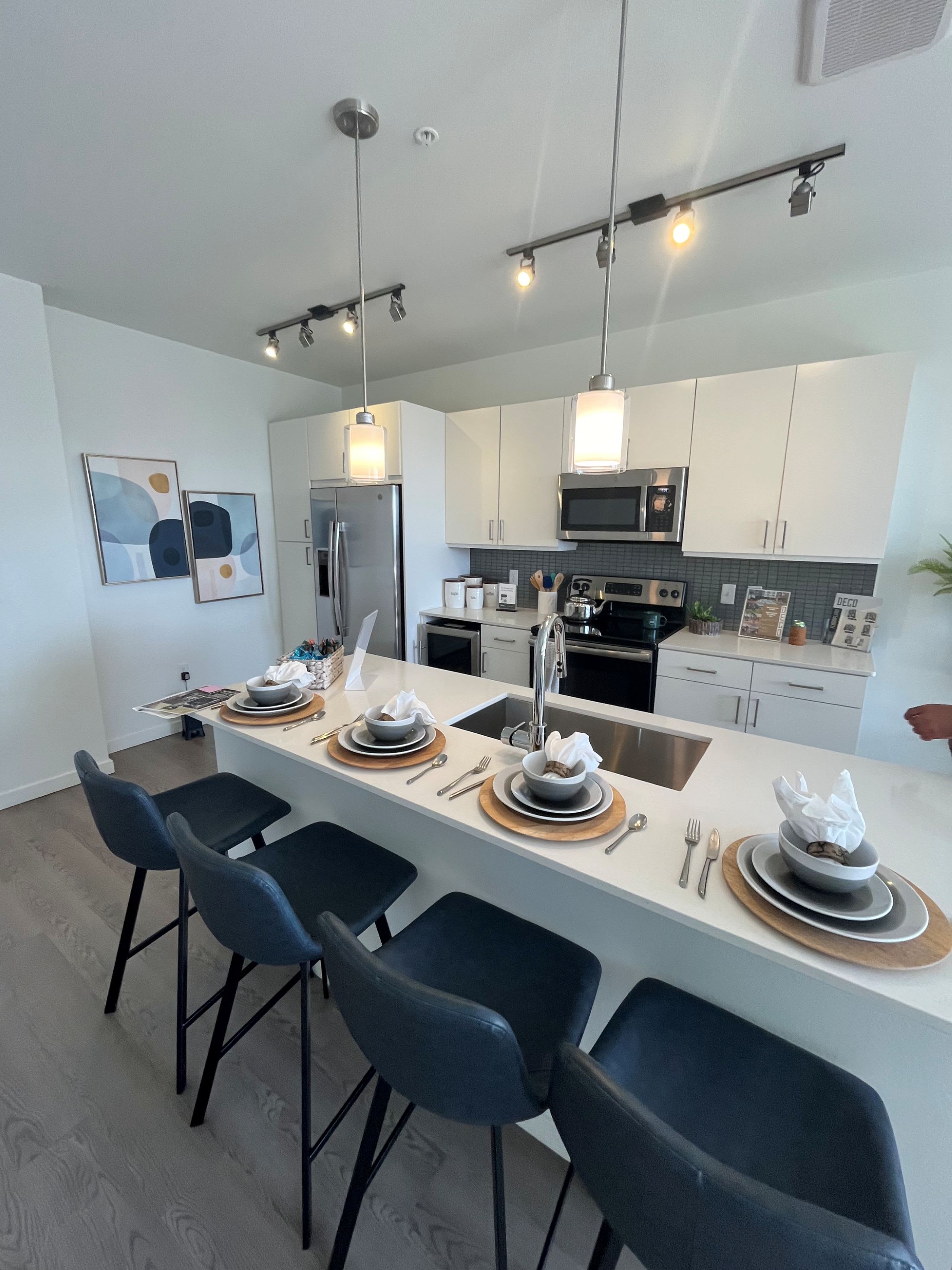 2810 South Colorado Boulevard – photo 1