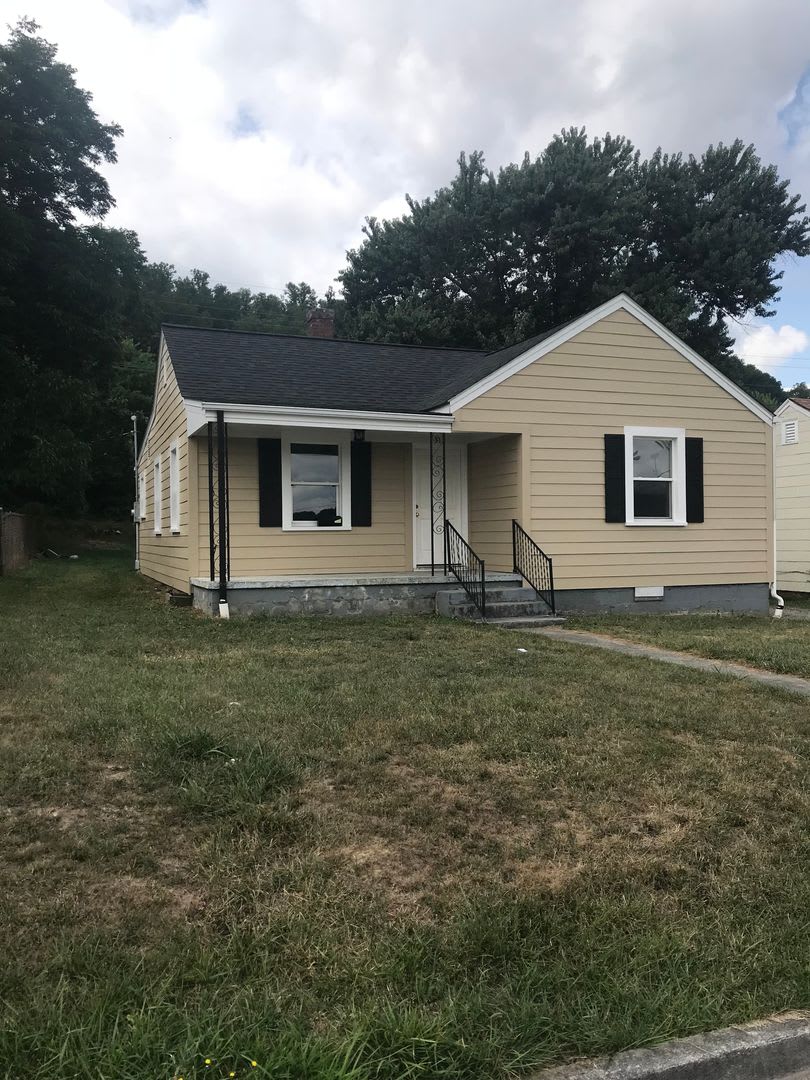 Beautiful Four Bedroom Two Bath Home being renovated and available soon in Radford – photo 1