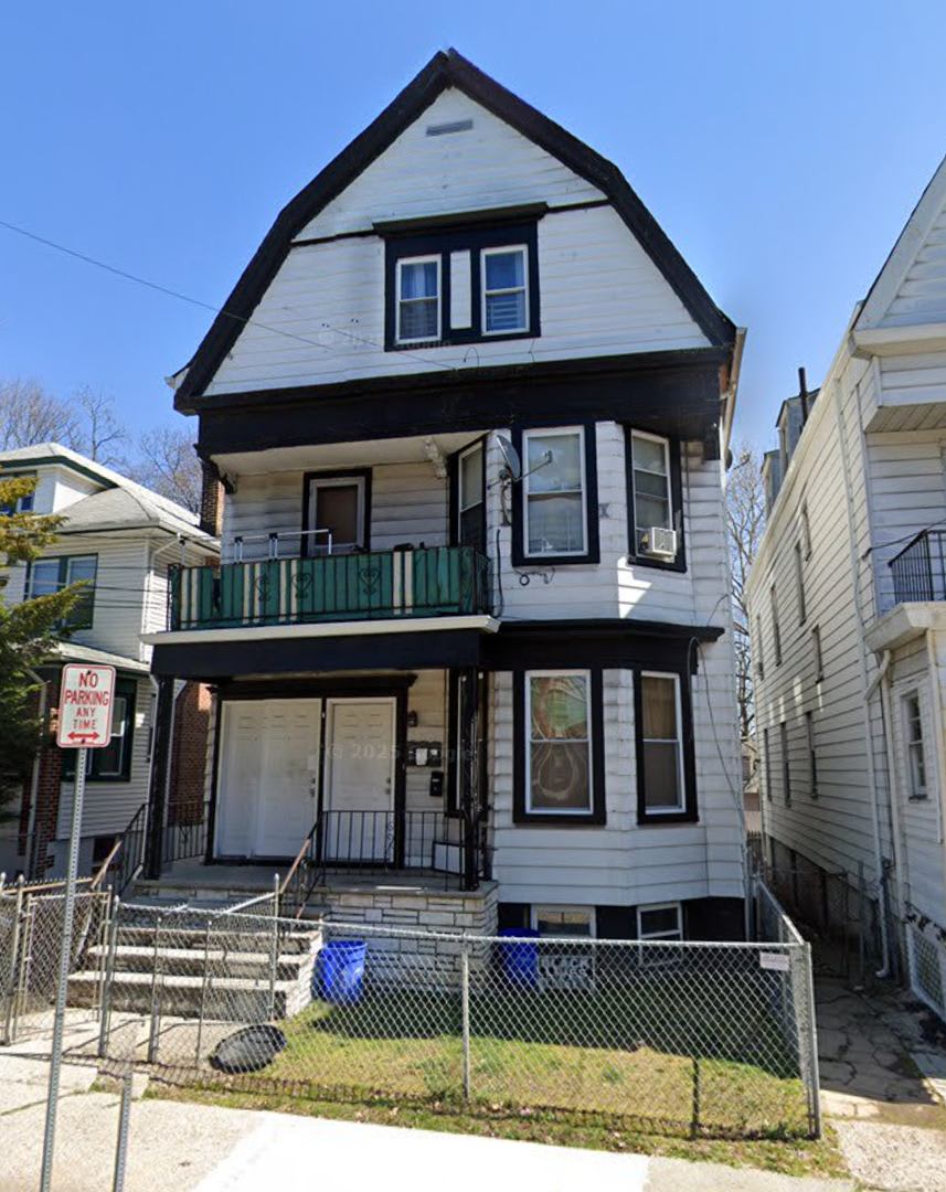 106 N Munn Ave – photo 1
