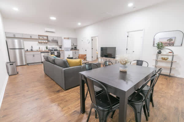 1813 Alpine Drive – photo 1