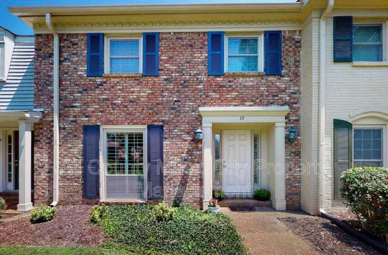 8207 Sawyer Brown Rd – photo 1