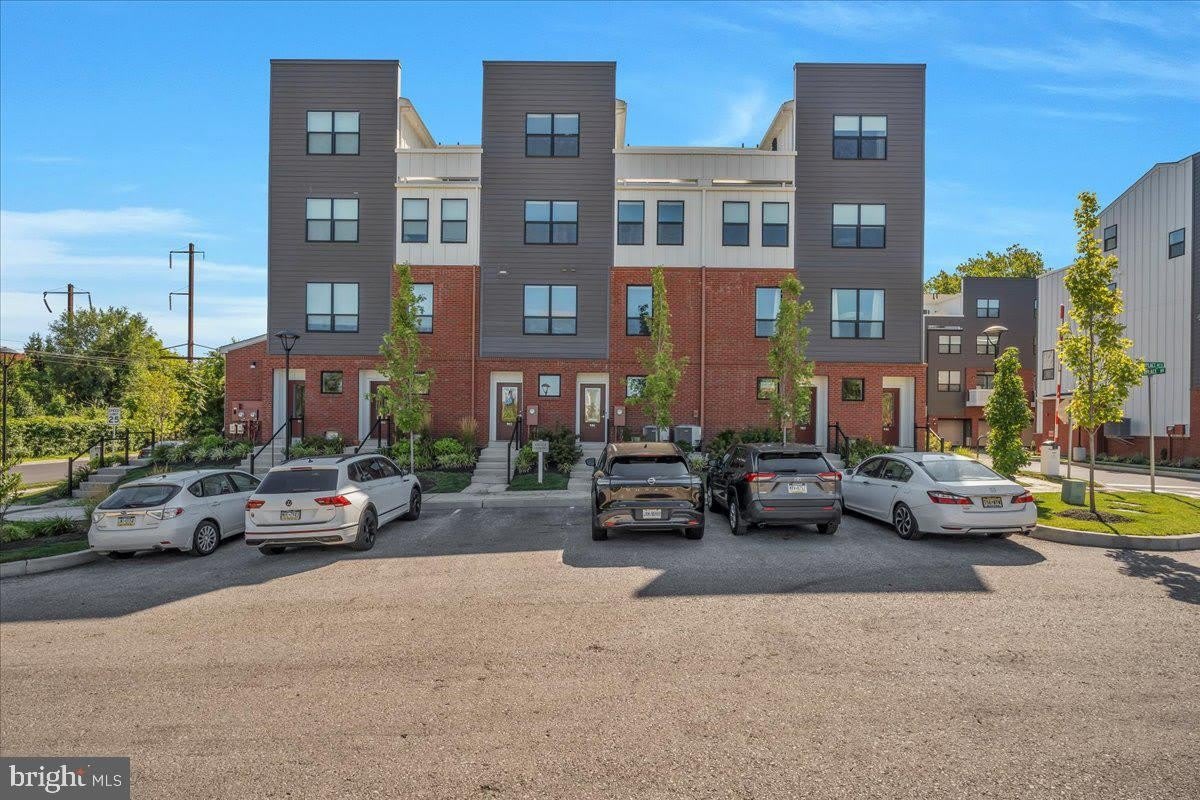 904 RIVERPLACE Drive – photo 1