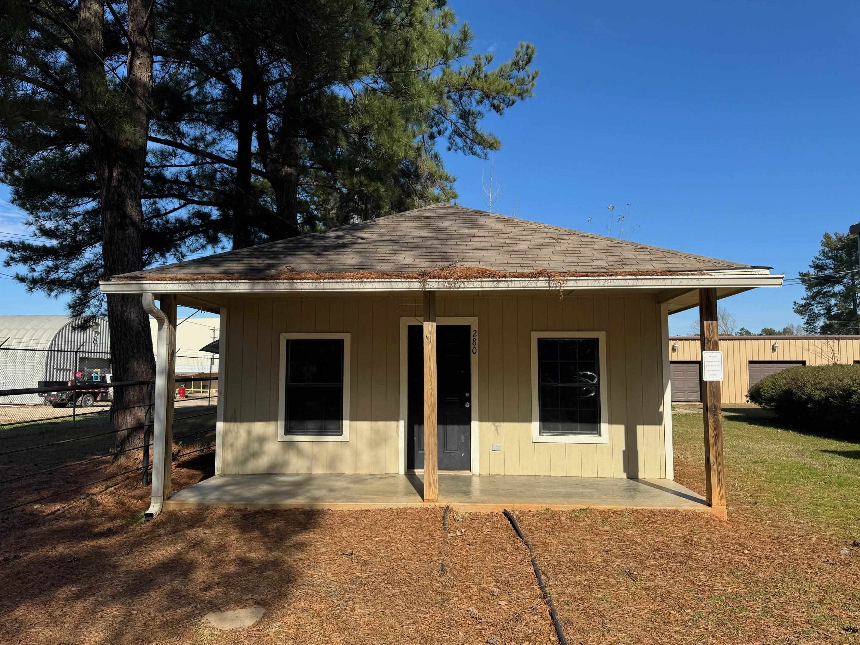 280 JOY LANE – photo 1 of 7
