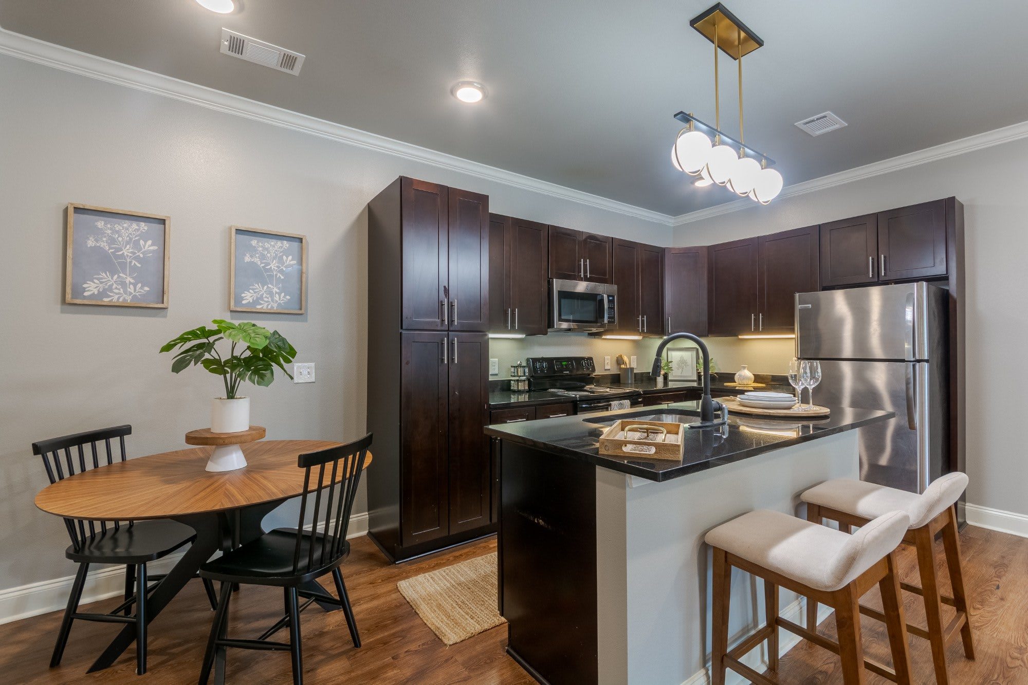 Arlo Luxury Apartment Homes – photo 1