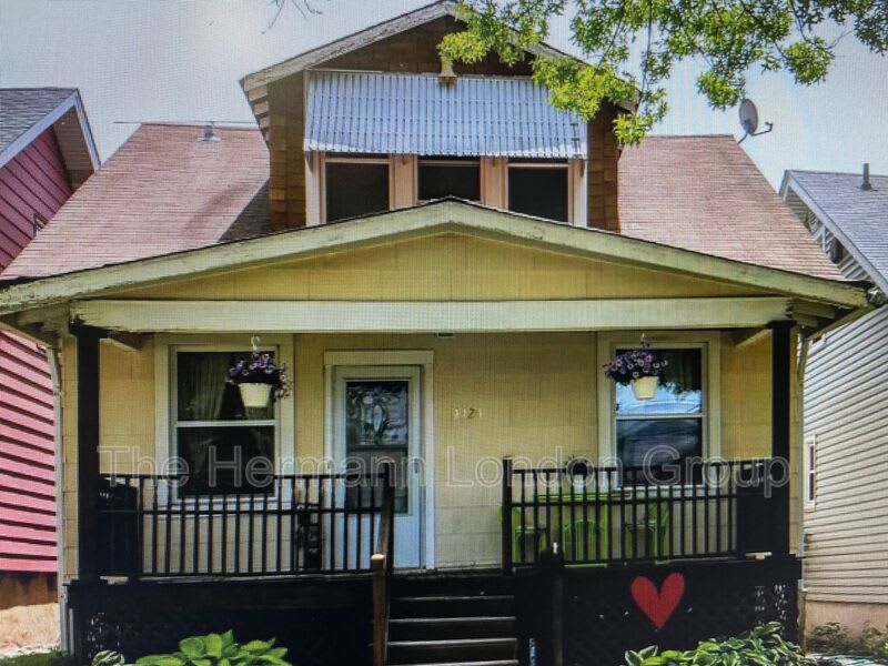 4424 Dewey Avenue – photo 1