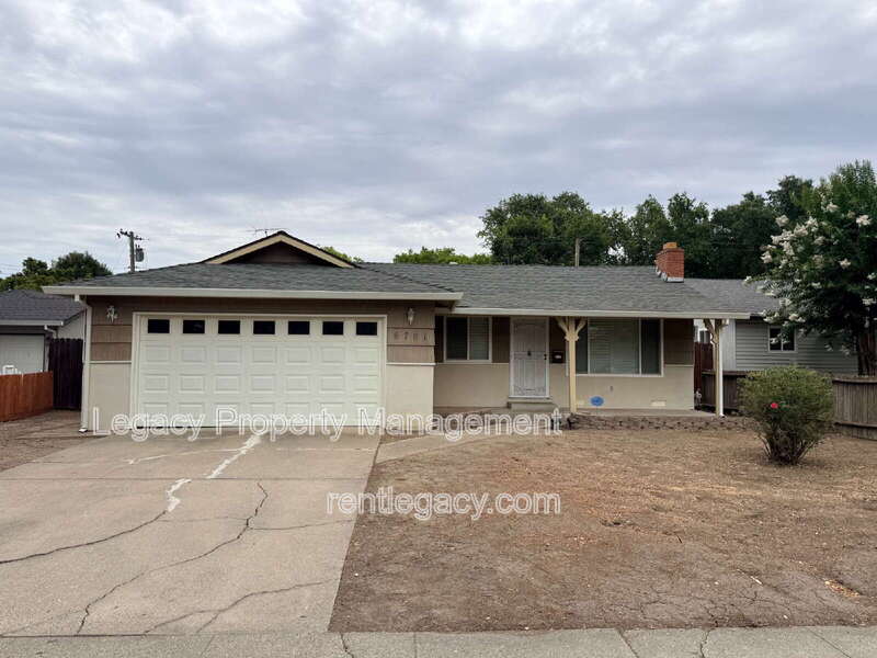 6701 21st St – photo 1