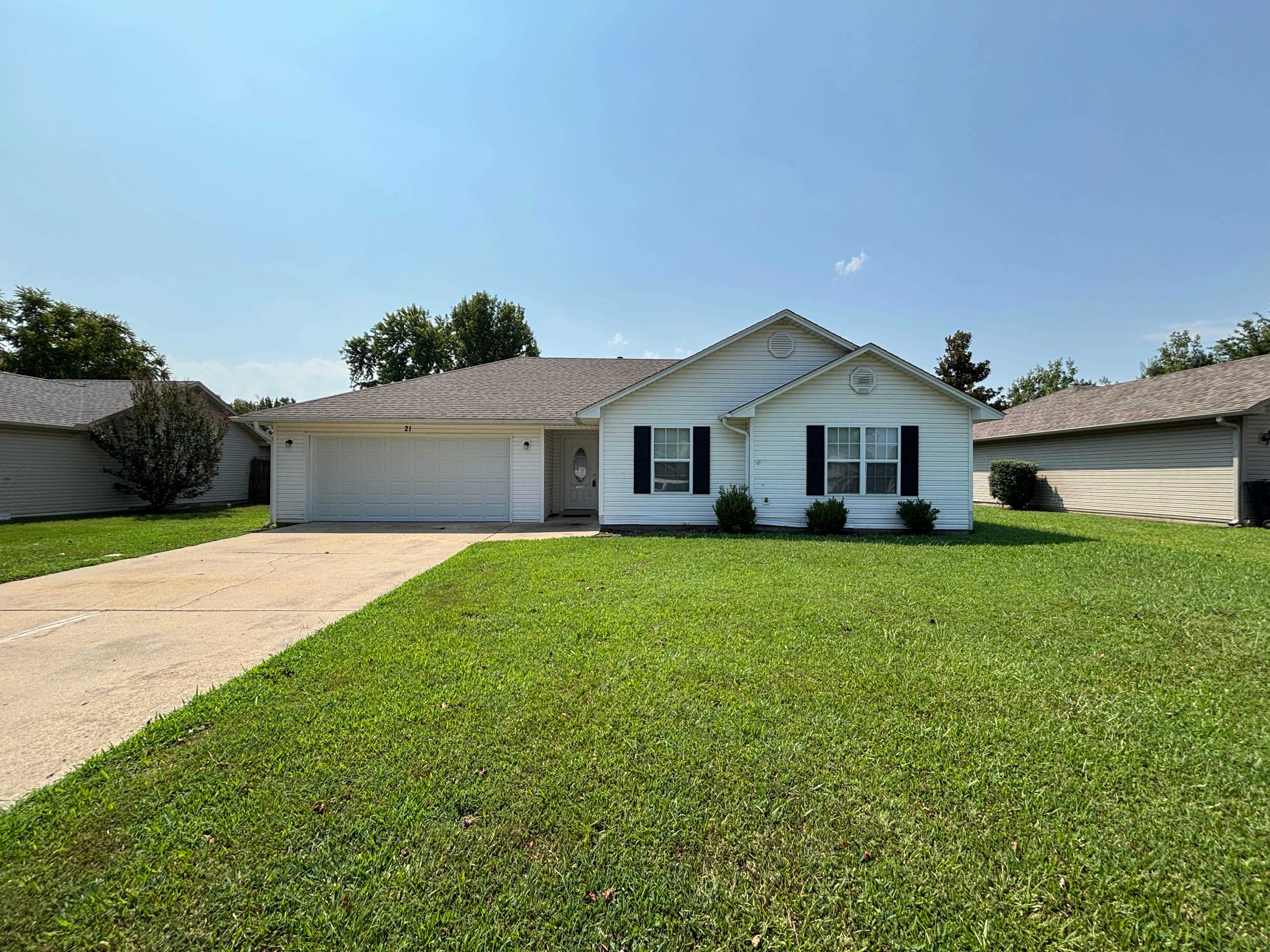 21 Willard St – photo 1 of 16