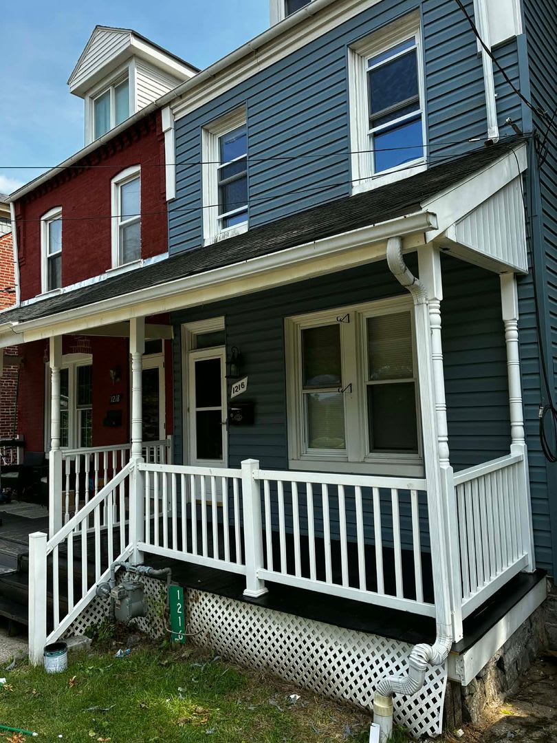 1216 Clark Street – photo 1
