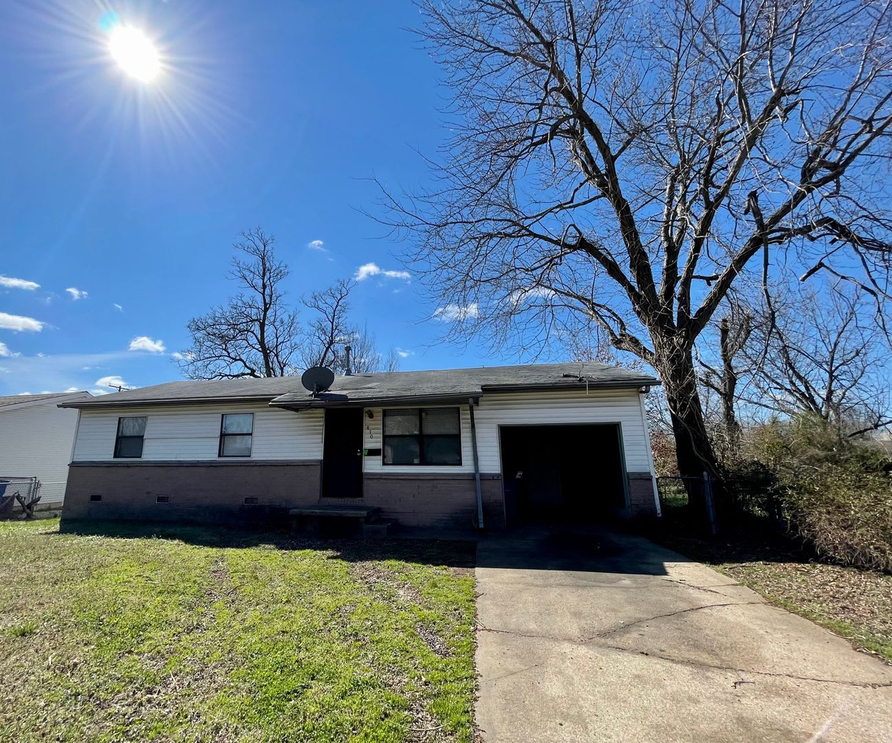 3 bedroom 1 bath House – photo 1