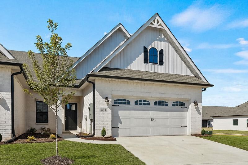 411 Raleigh Elm Drive SW – photo 1