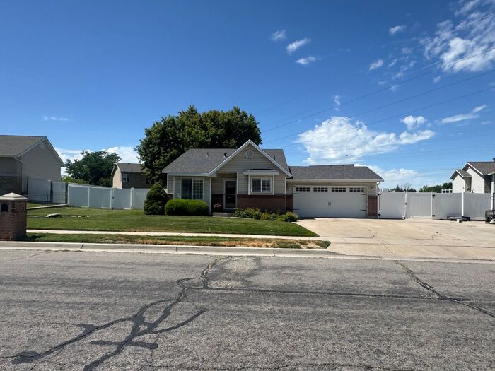 3193 West 4725 South – photo 1