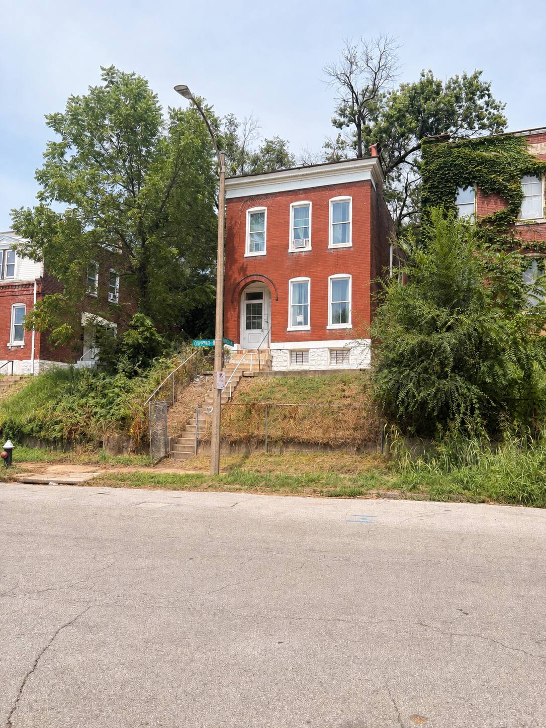 2127 Chippewa Street – photo 1