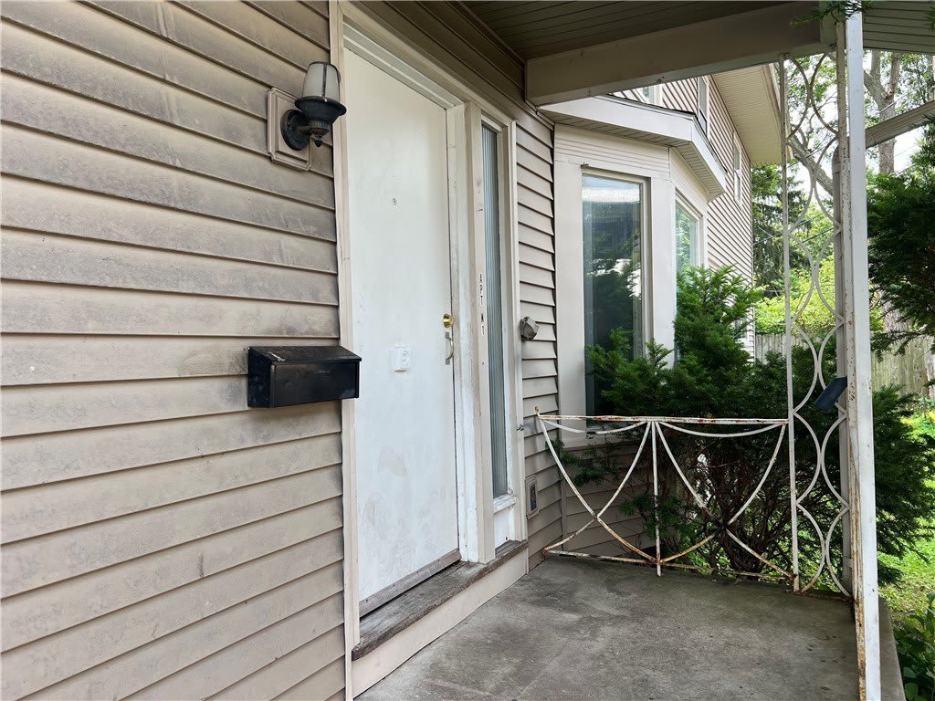 2341 Monroe Avenue – photo 1