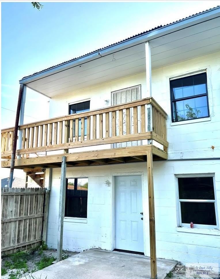 1010 E Madison Ave – photo 1 of 50