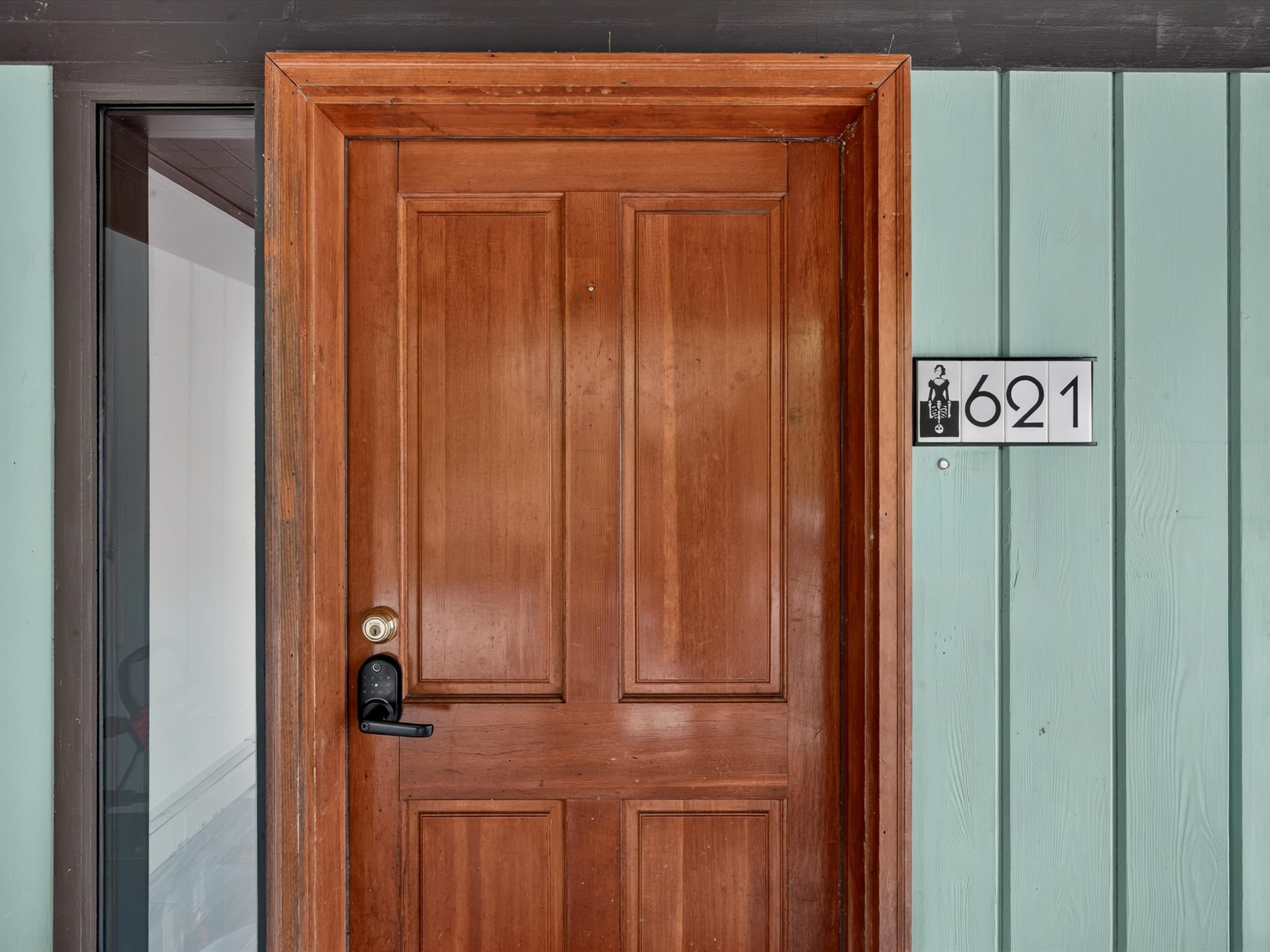 621 Pine Street – photo 1 of 11