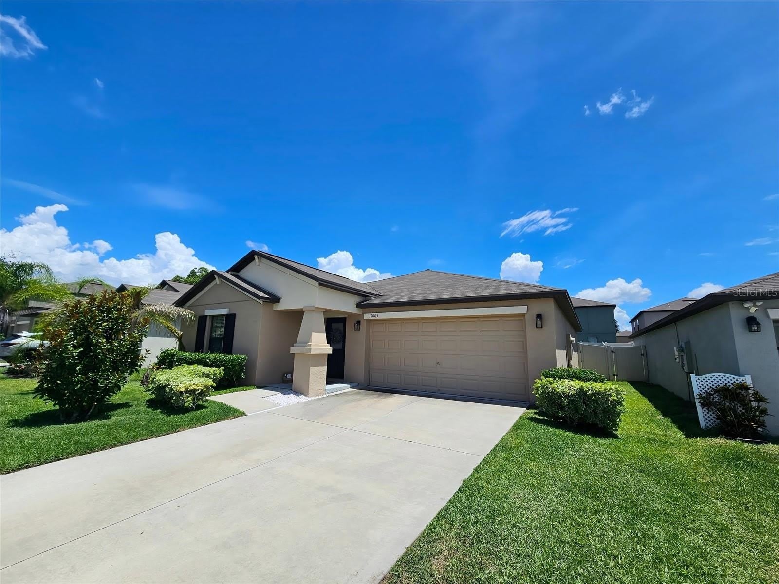 10005 ROSE PETAL Place – photo 1