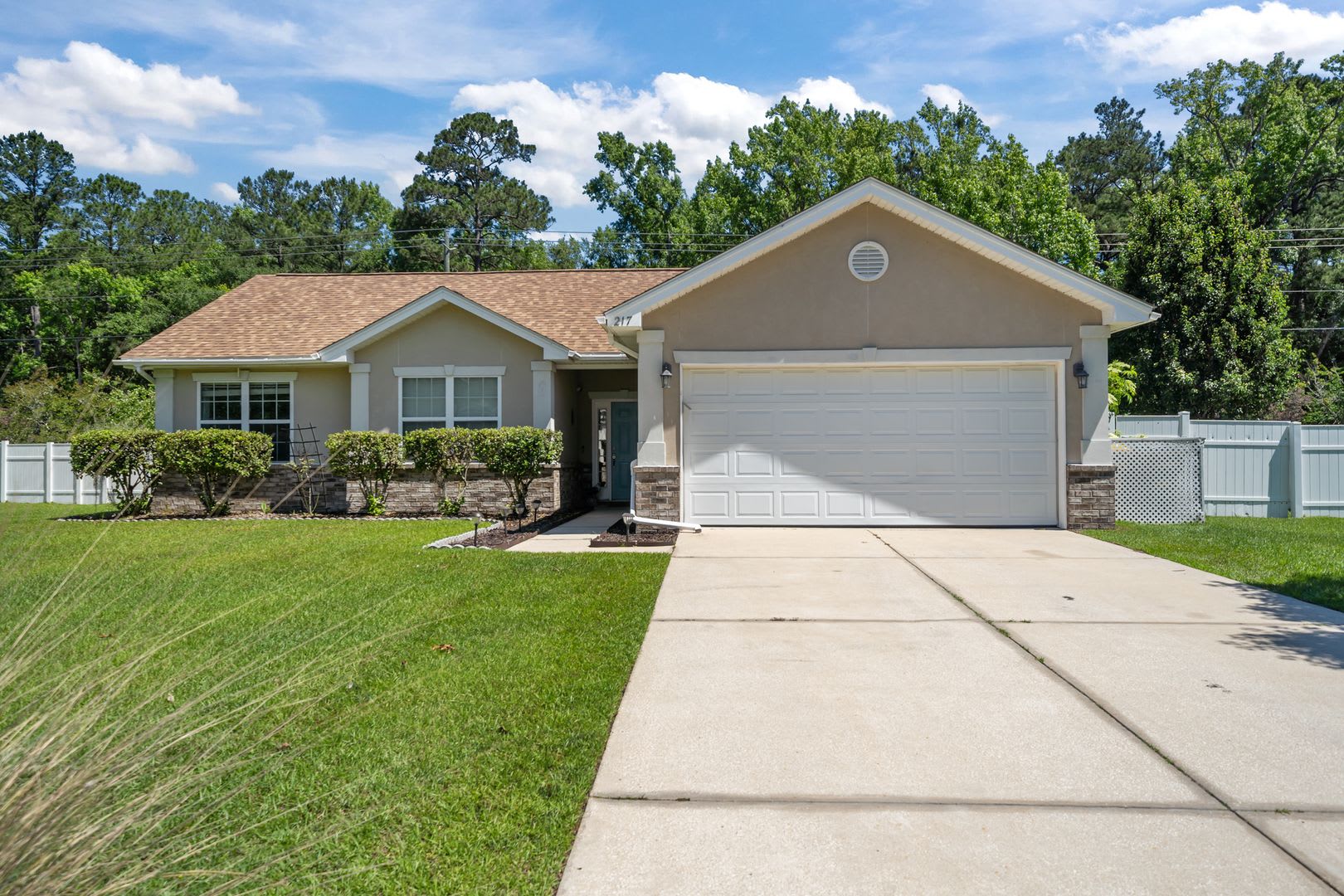 Park West Beauty 3 Bedroom Home With Screened Porch And Fenced Backyard – photo 1 of 239