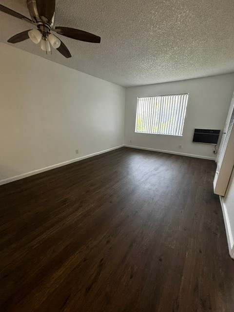 16200 Vermont Ave. – photo 1 of 7