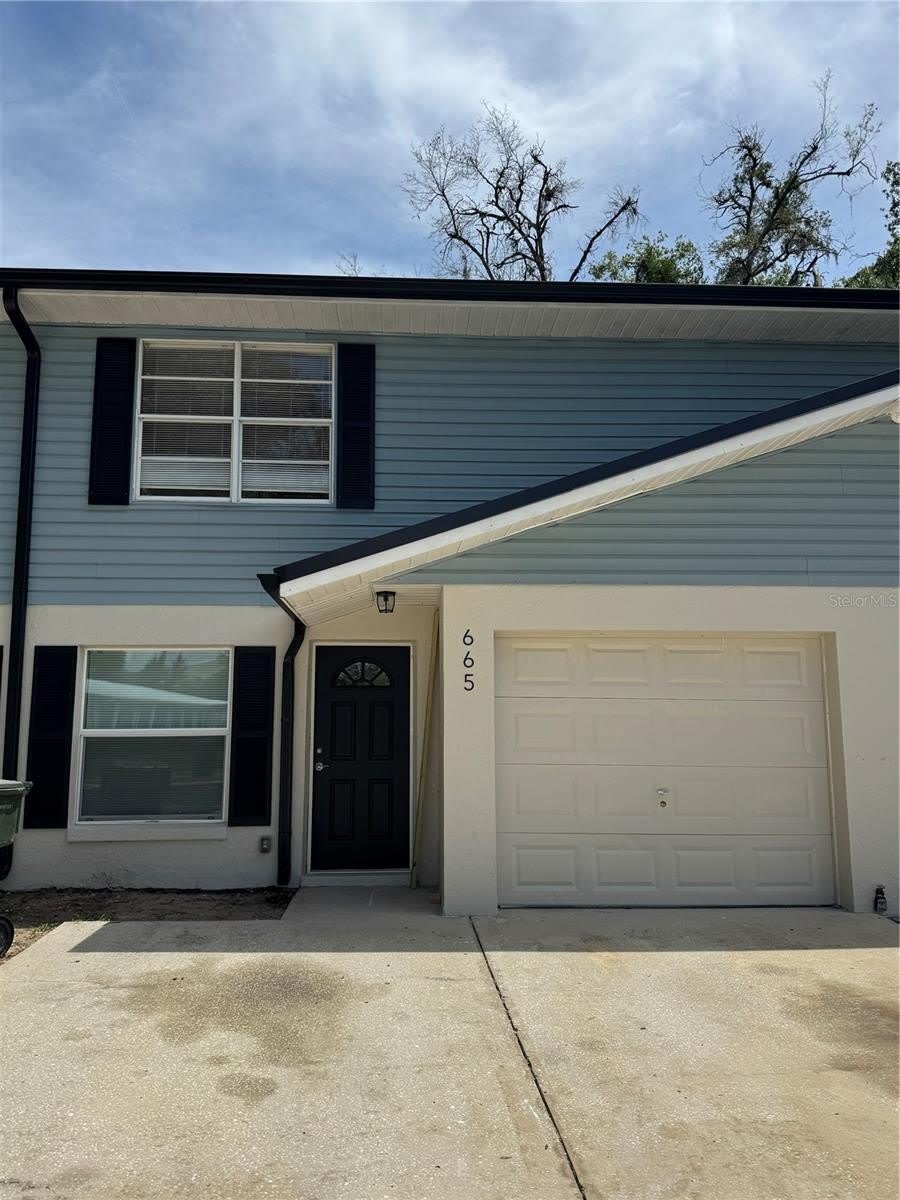665 W JUNIATA Street – photo 1