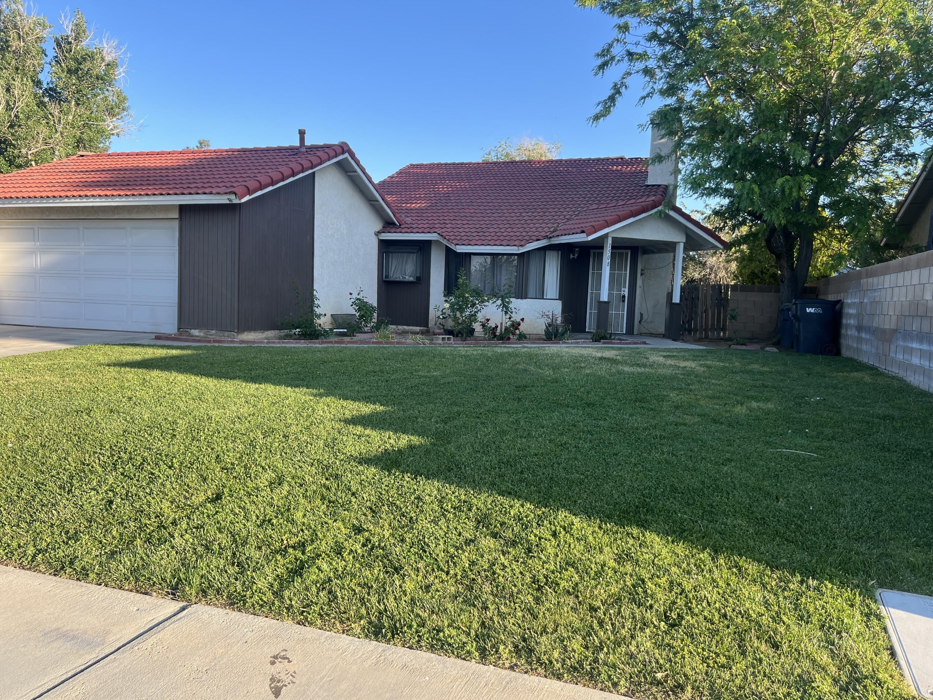1508 E Avenue J2 – photo 1 of 265