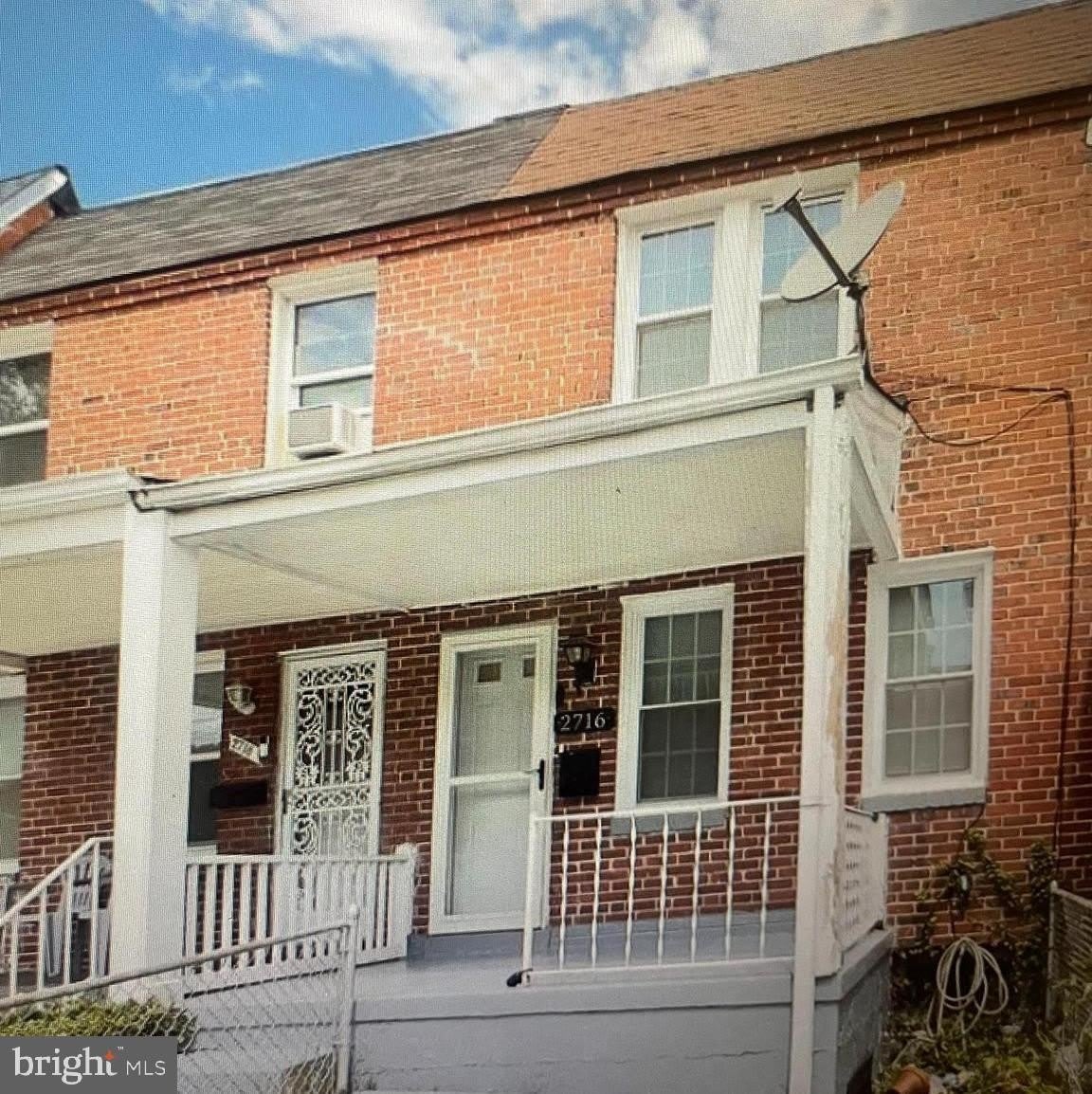 2716 W LANVALE Street – photo 1