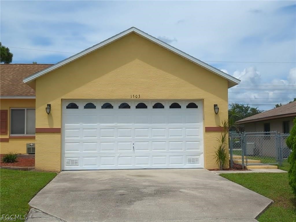 1503 SW 48th Terrace – photo 1