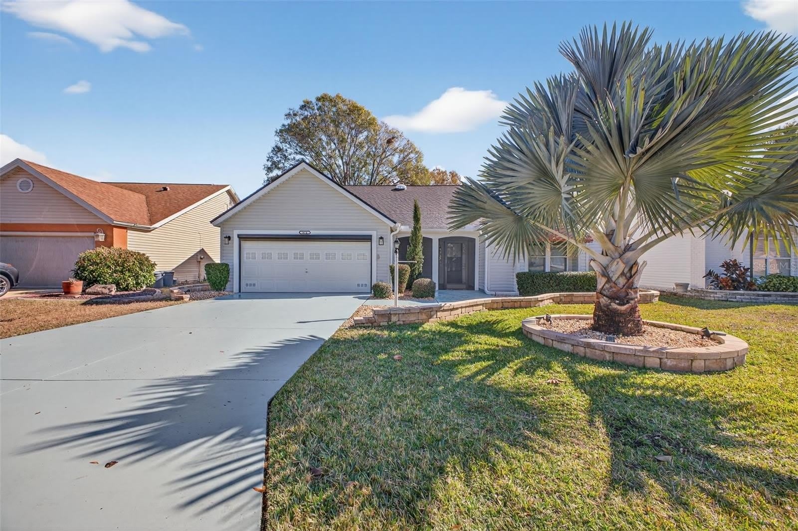 411 DEL MAR Drive – photo 1 of 37