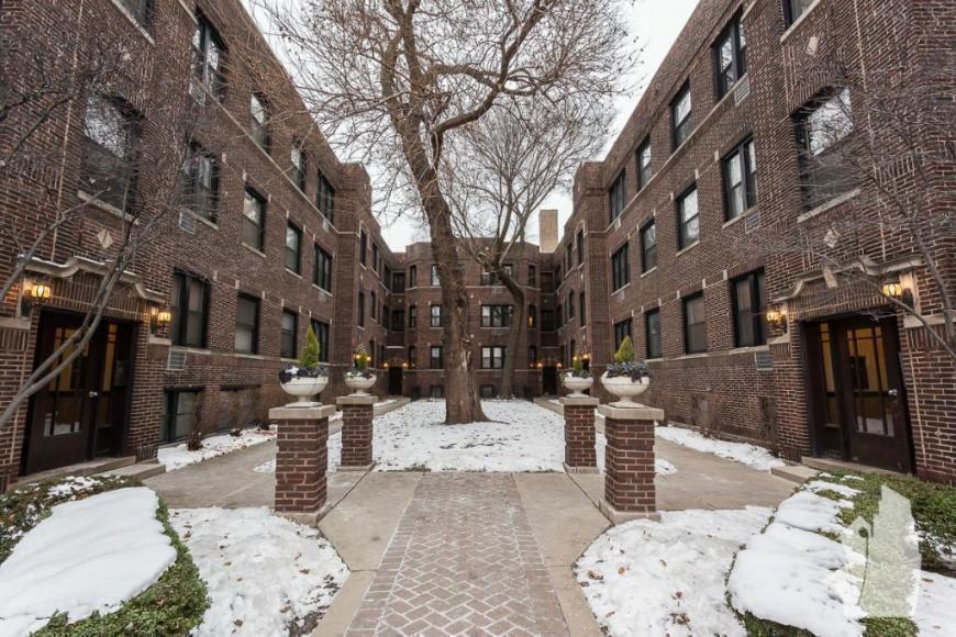750 West Addison St. – photo 1