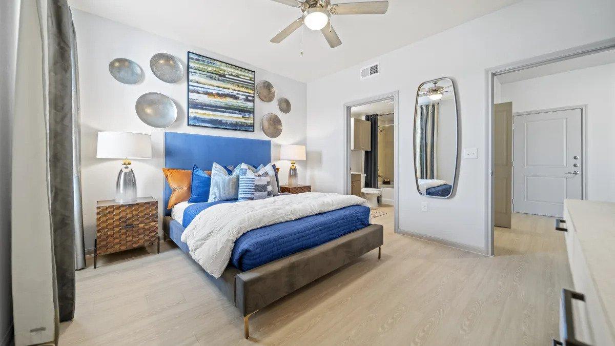 1011 S Heatherwilde Blvd – photo 1