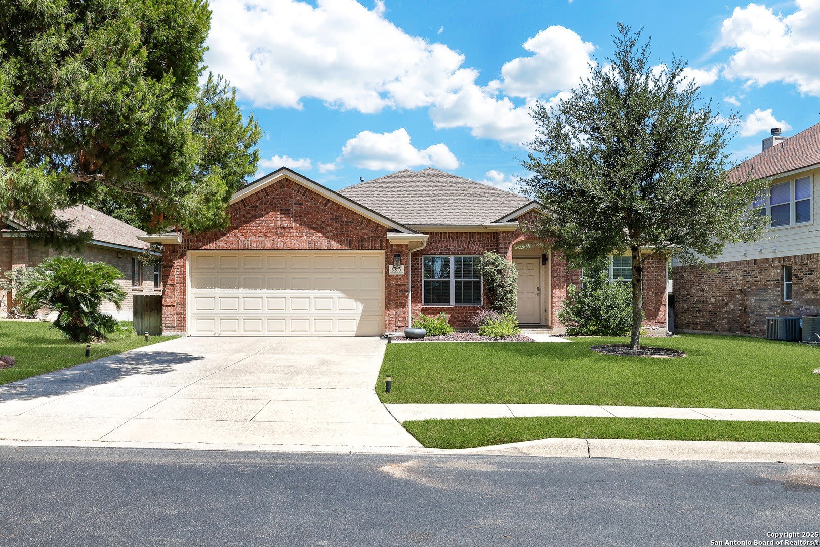 9815 Lockberry Ln – photo 1