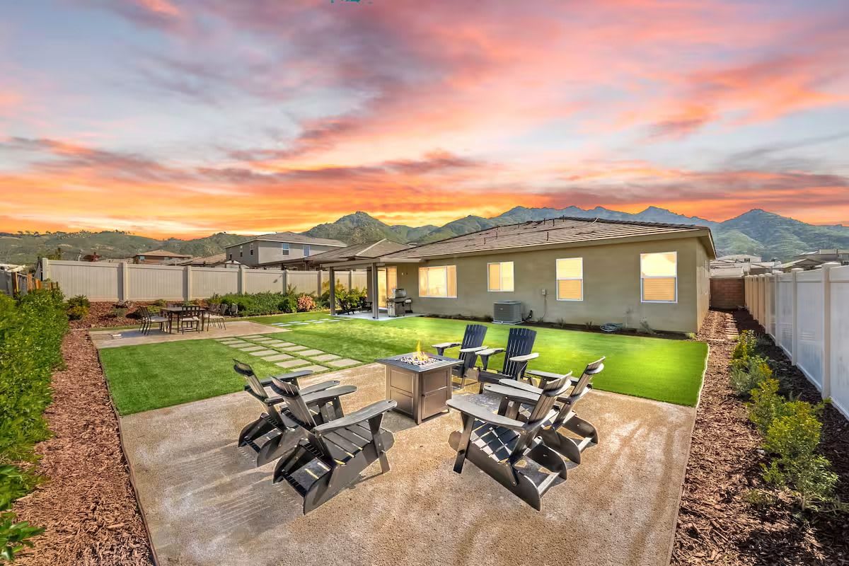 7906 Montecito Ln – photo 1 of 11