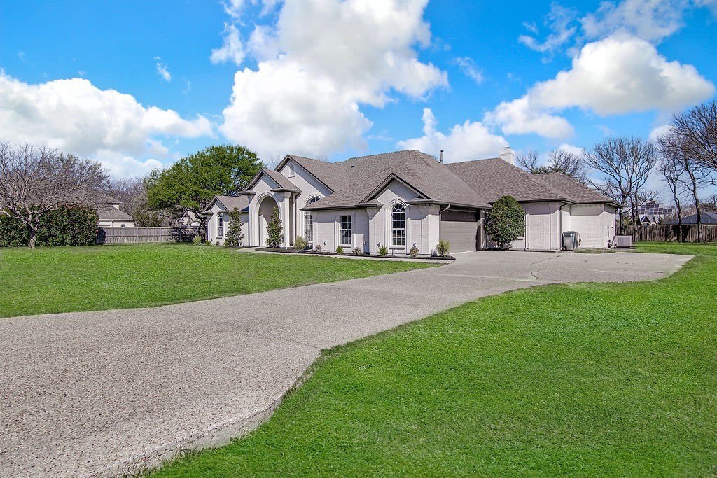125 Devon Court – photo 1 of 194