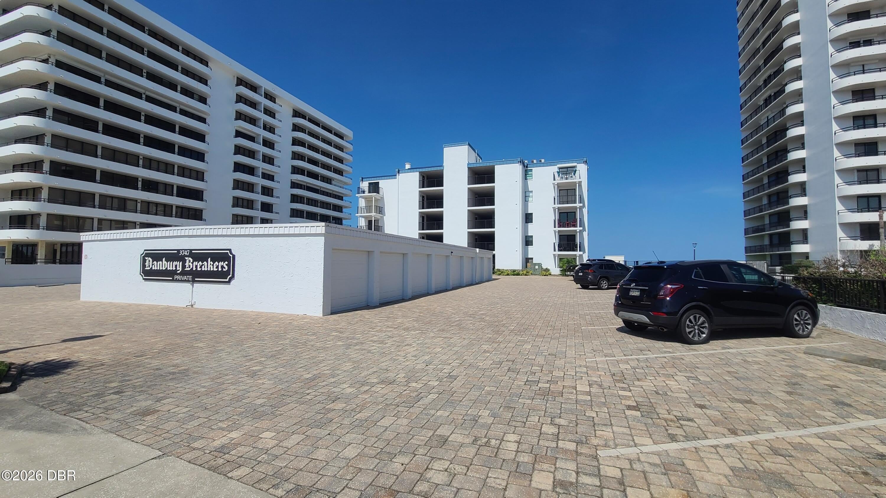 3747 S Atlantic Avenue – photo 1