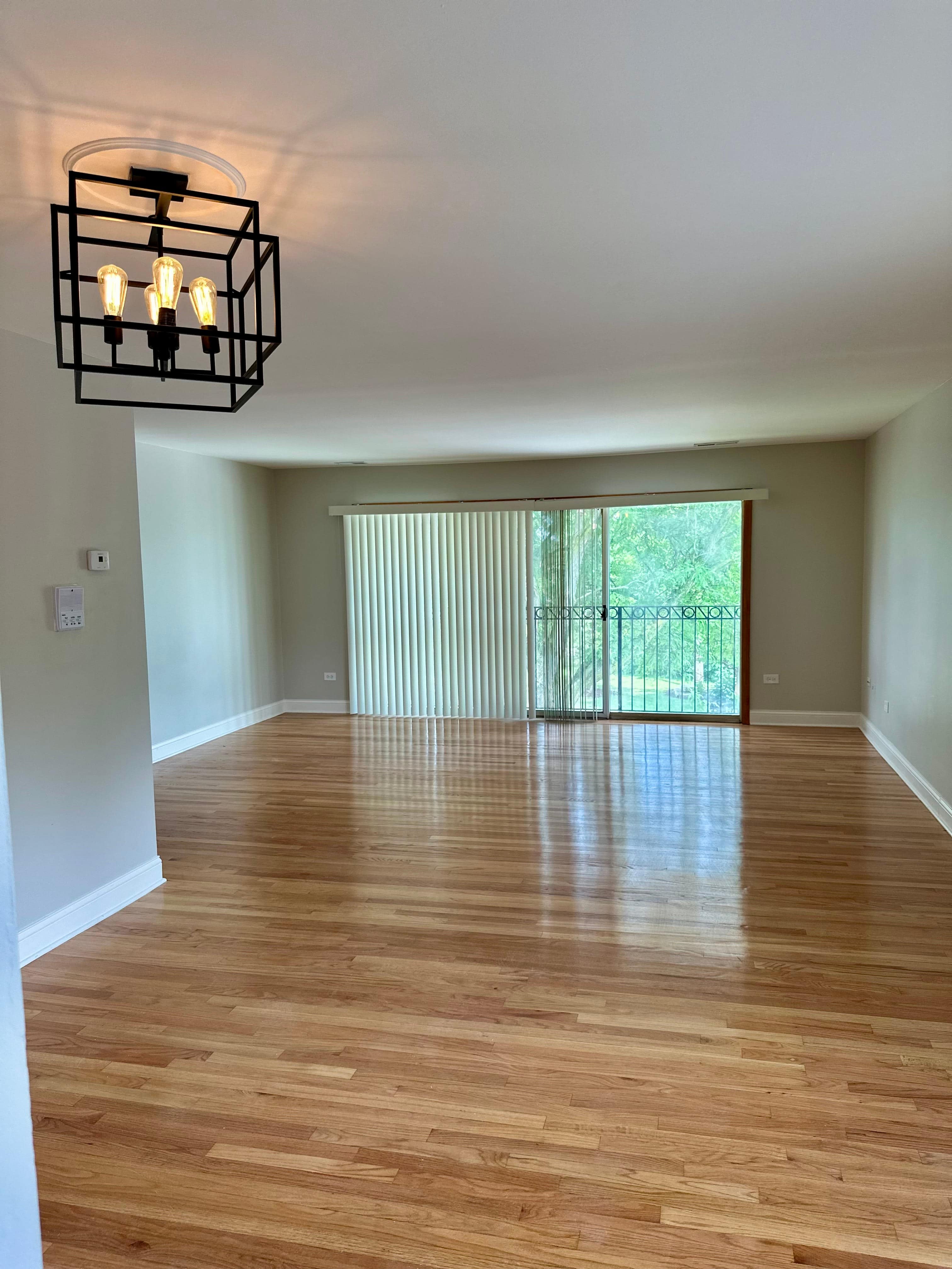17752 Dixie Hwy – photo 1 of 5