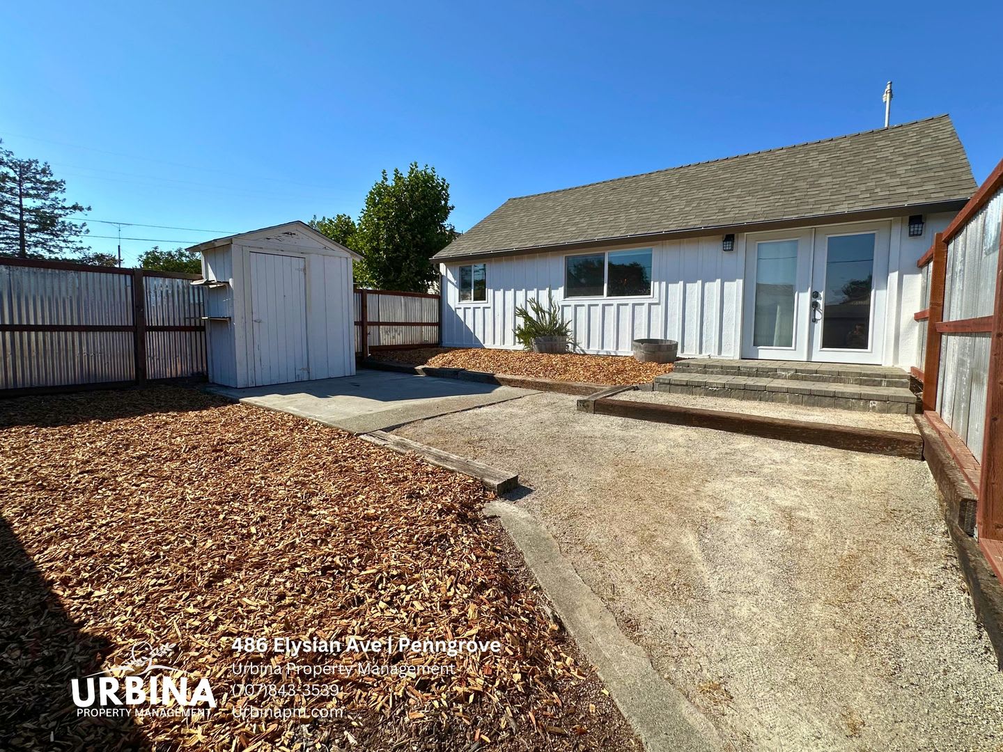 Charming Country Cottage with Private Yard and Utilities Included – photo 1 of 15