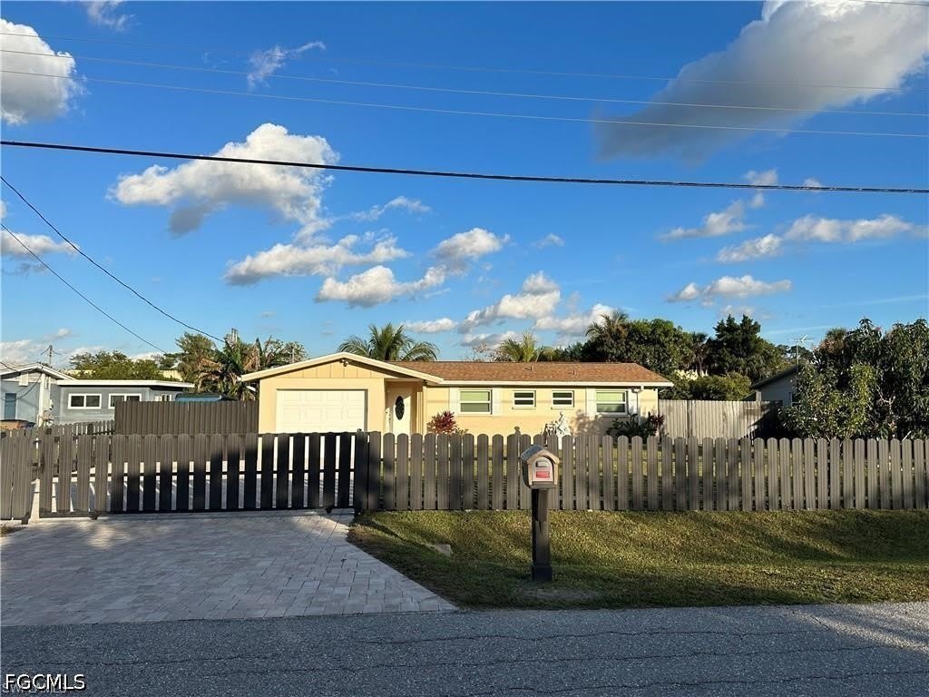 141 Schneider Drive – photo 1