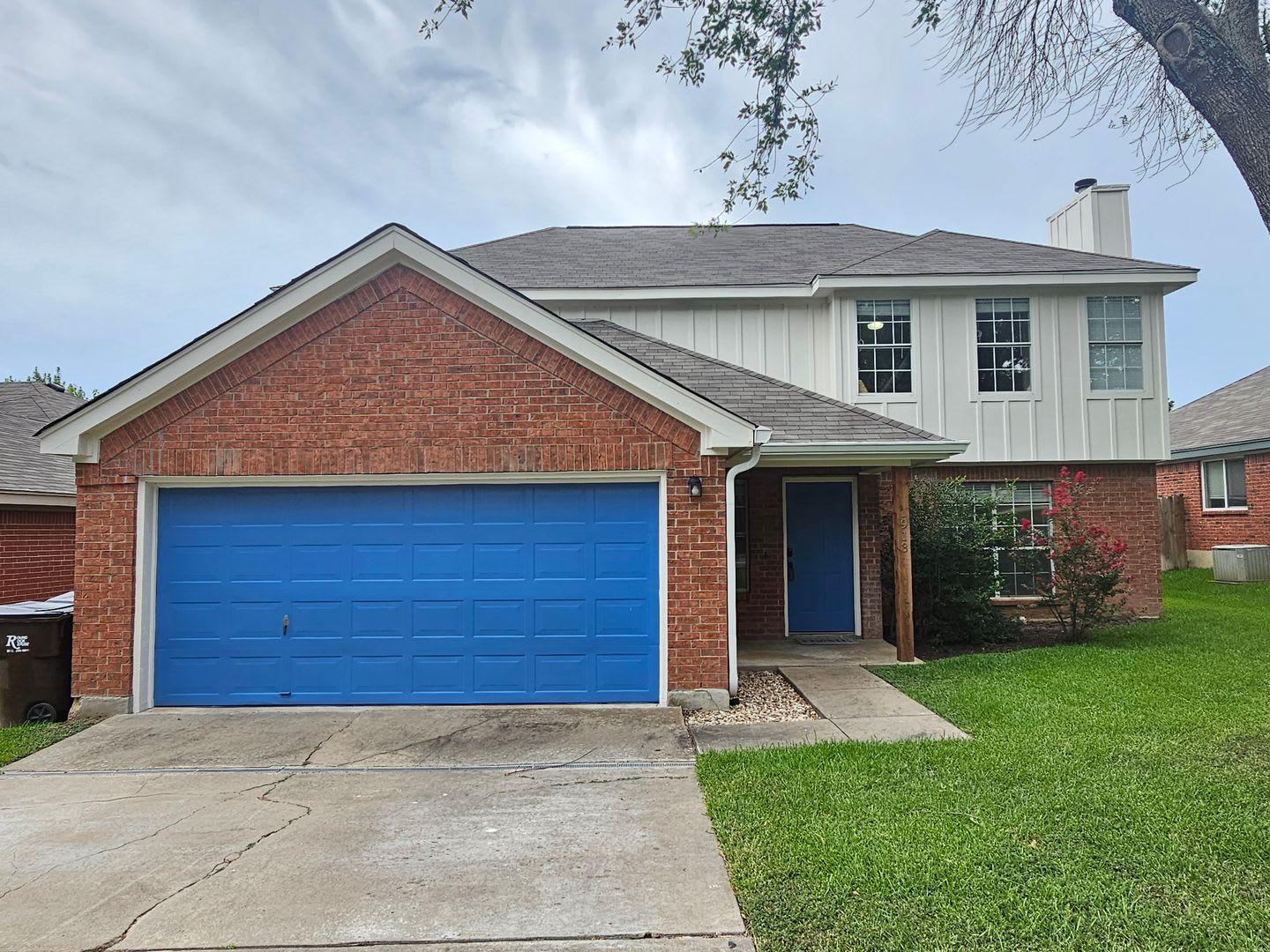 Welcome Home to This 4 Bed / 2.5 Bath Home in Round Rock – photo 1