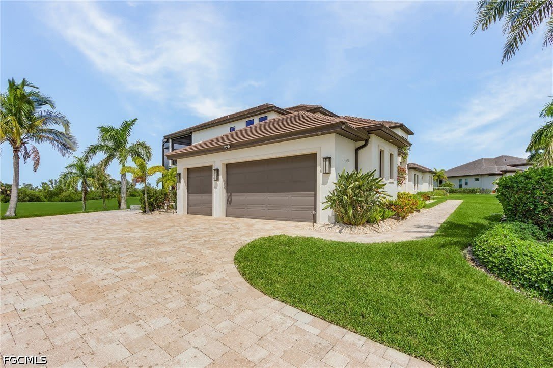 11695 Royal Tee Circle – photo 1