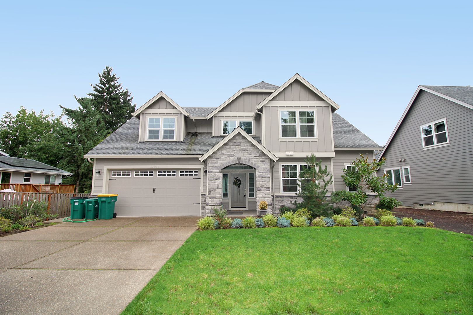 Gorgeous Modern Construction 4 Bed 2 5 Bath Home On Quiet Street – photo 1 of 328