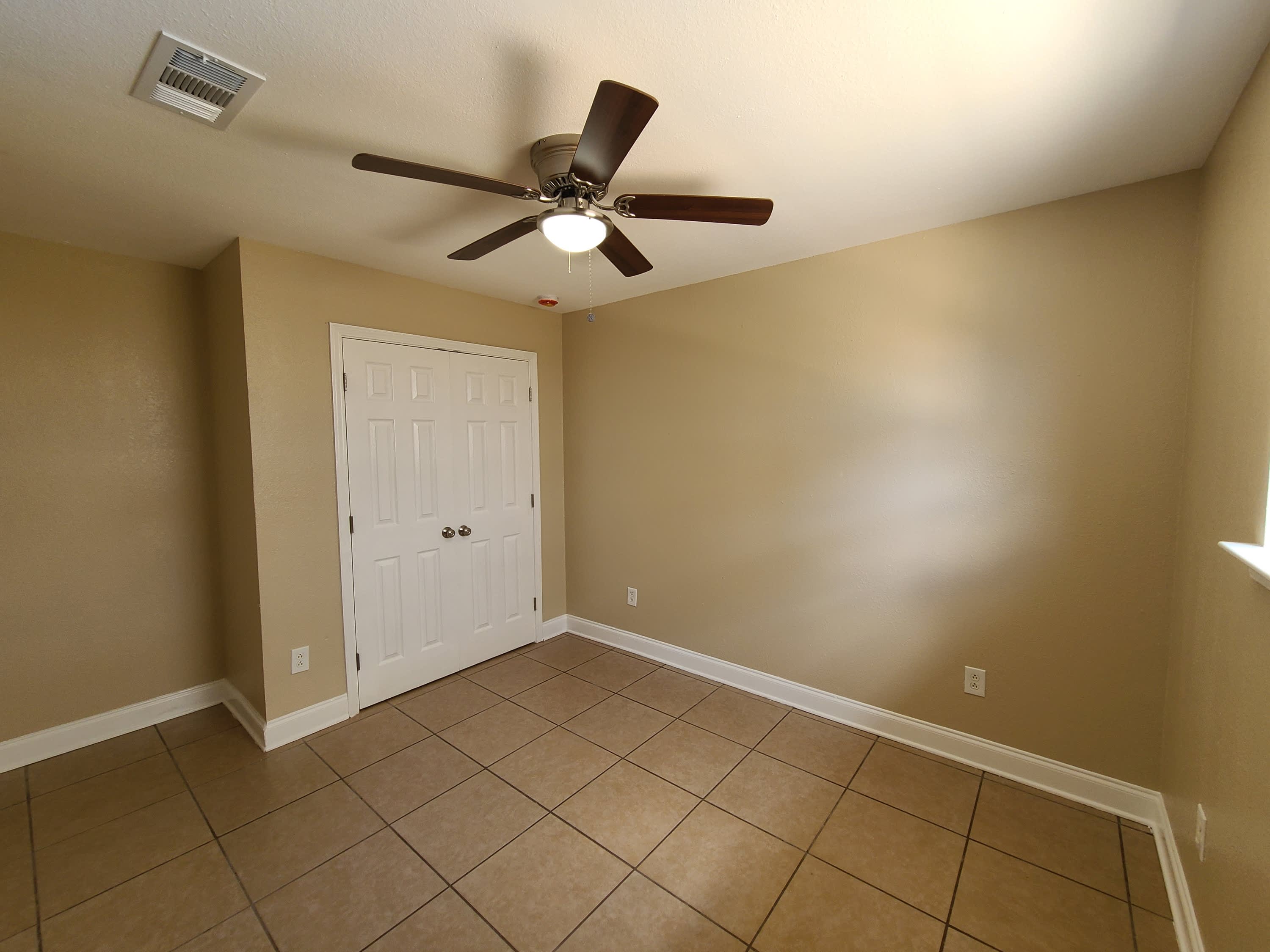 501 Pierre Street – photo 1 of 6