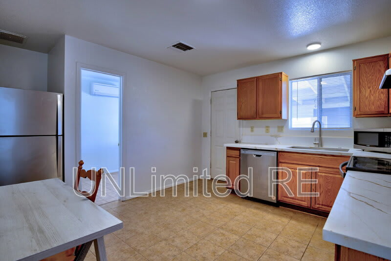 37339 Buckskin Cir – photo 1 of 19