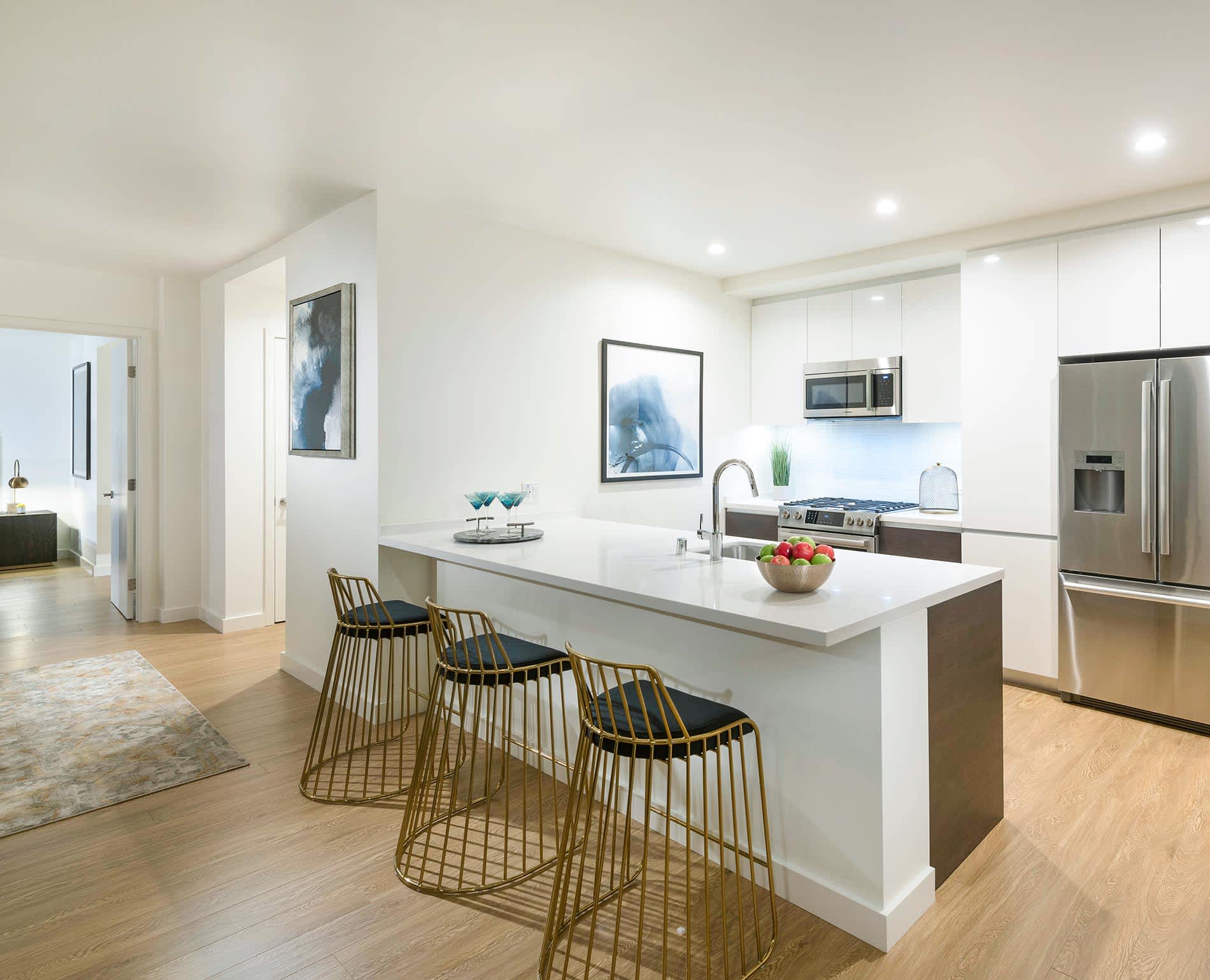 Vision on Wilshire – photo 1