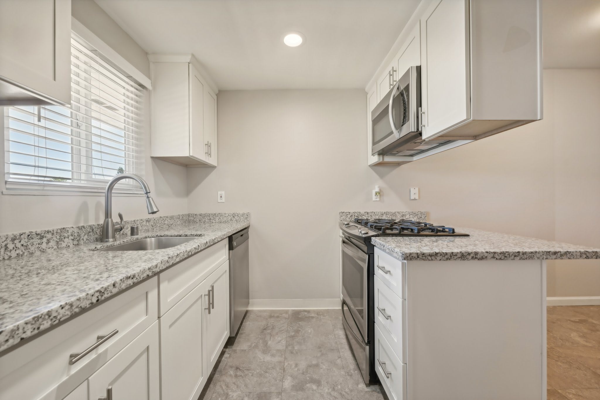Northgate Apartments – photo 1