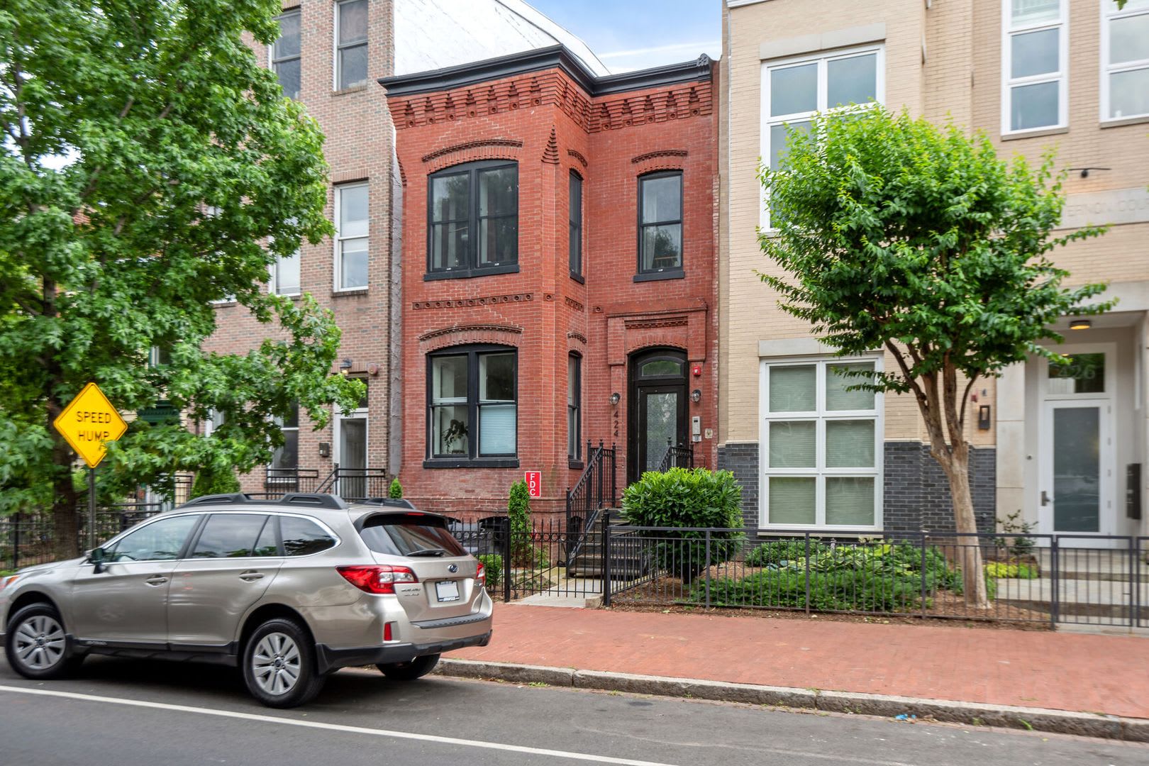Free Month For Lease Start By 9 10 Built In 2021 Centrally Located In Mount Vernon 5 Minute Walk To Metro – photo 1